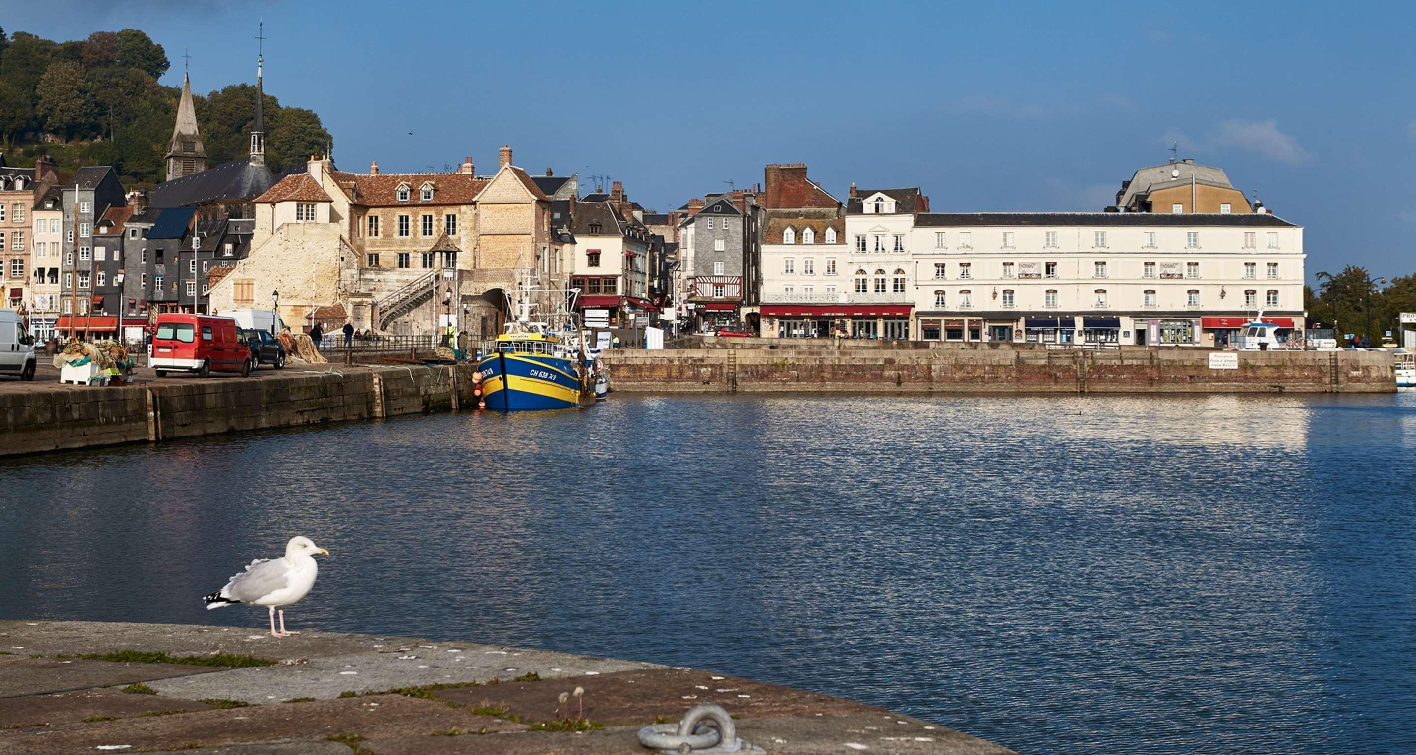 Best Western Le Cheval Blanc -Vue Sur Le Port-Plein Centre Ville Honfleur Eksteriør bilde