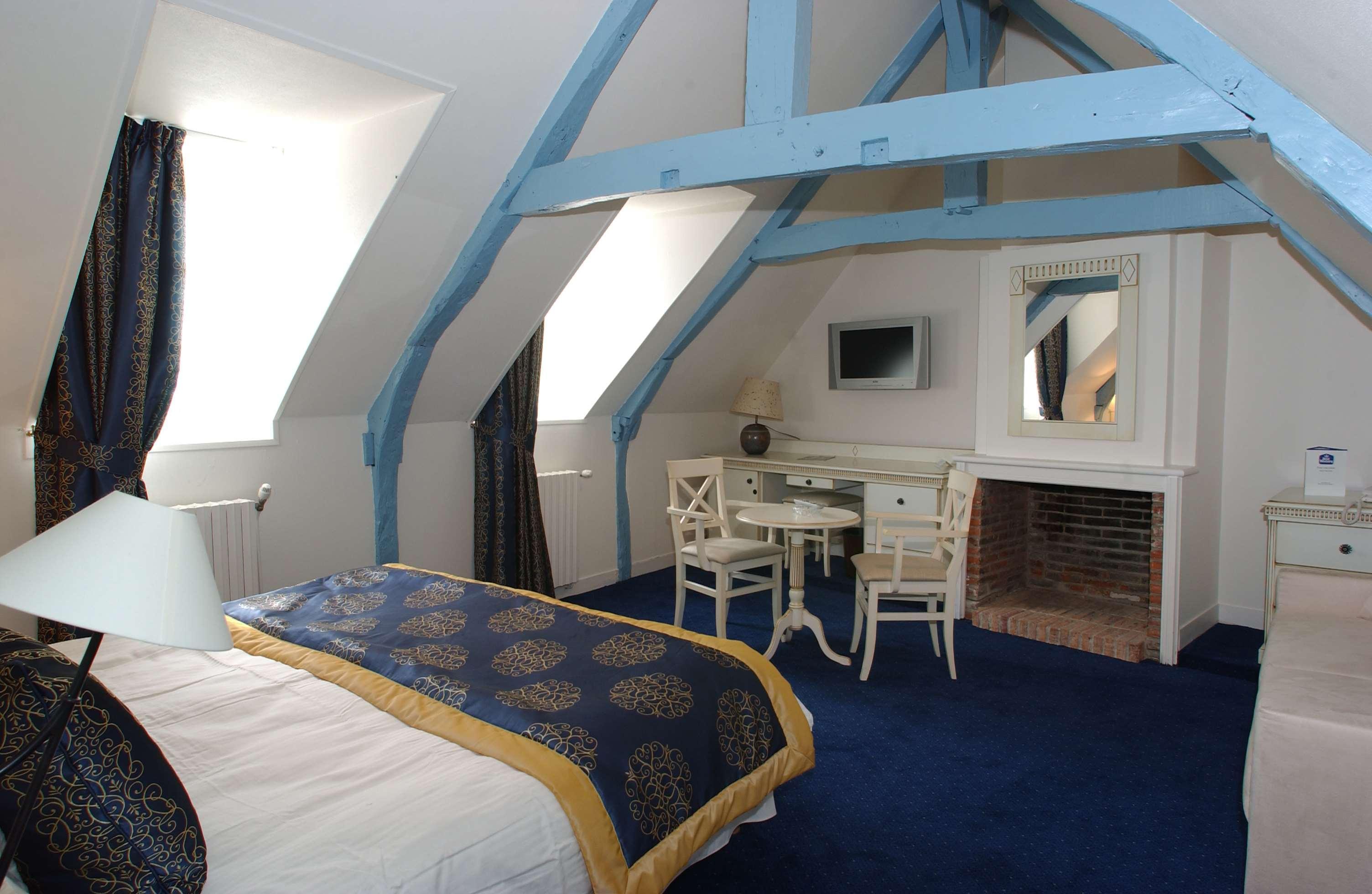 Best Western Le Cheval Blanc -Vue Sur Le Port-Plein Centre Ville Honfleur Eksteriør bilde